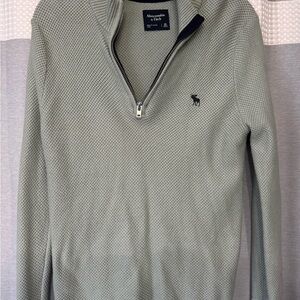 Abercrombie & Fitch Men's Green Sweater